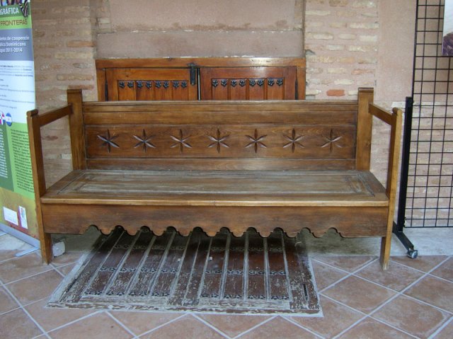 patioprincipalpalaciofucaresbanco2